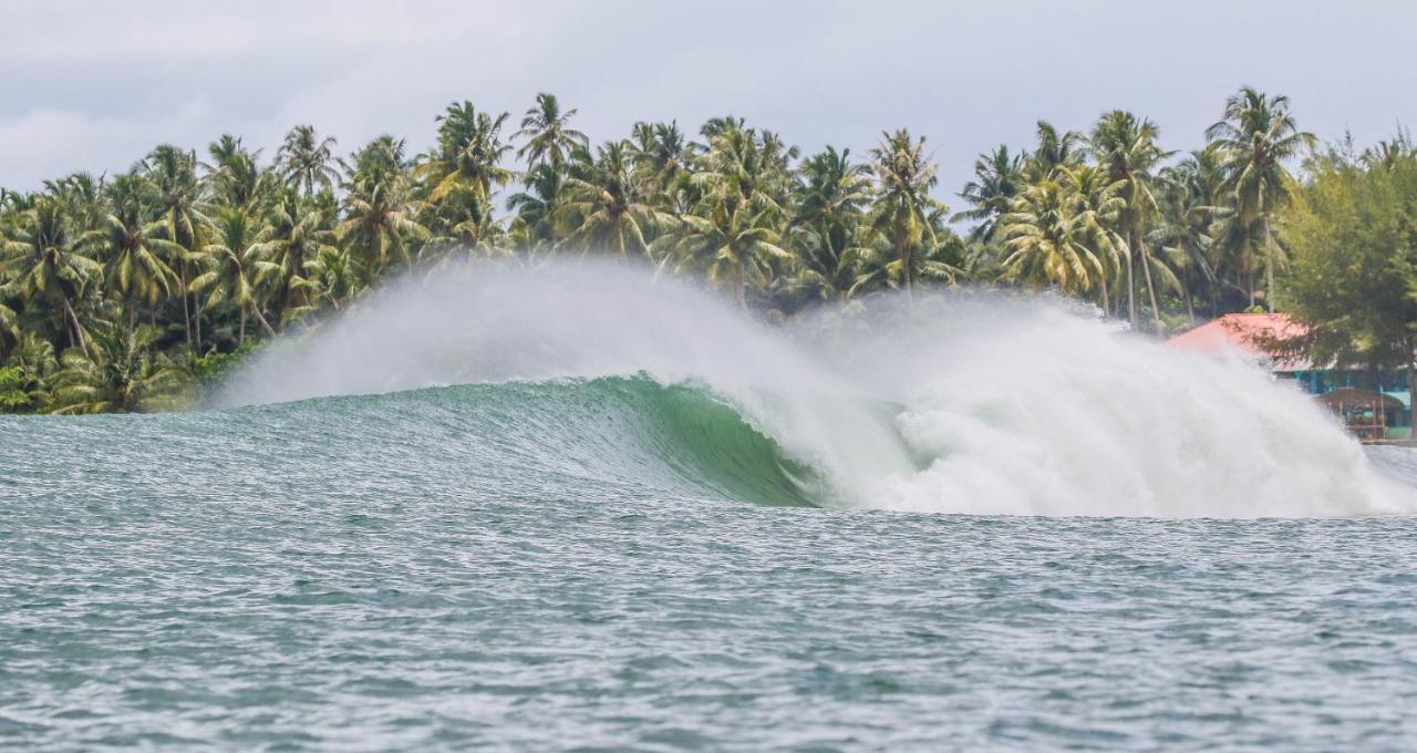 Nias Surf Stay Lagudri エクステリア 写真
